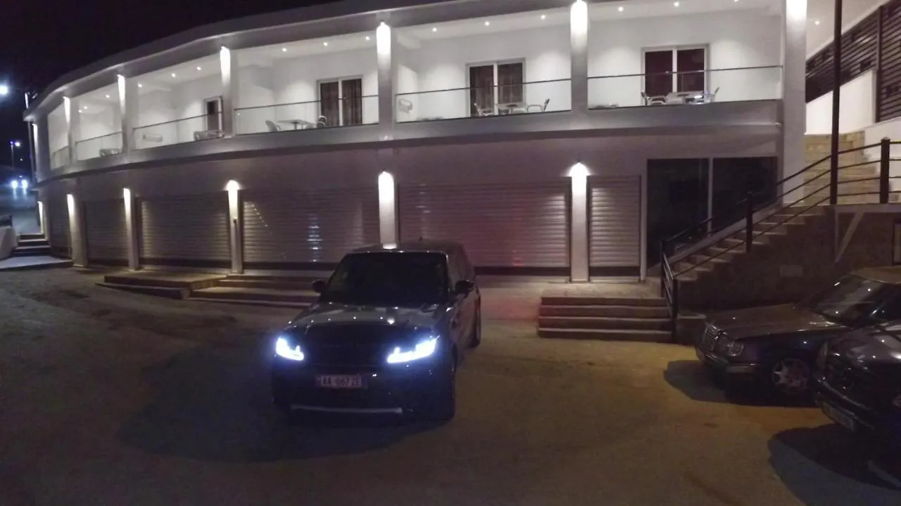 Lumi Hotel Sarandë 0*,  阿尔巴尼亚